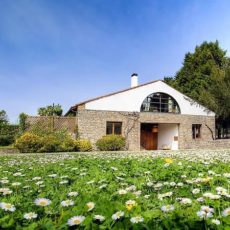 Liv Country house *